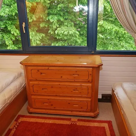 Zeltdachhaus Fuer Ganze Familie Casa vacanze
