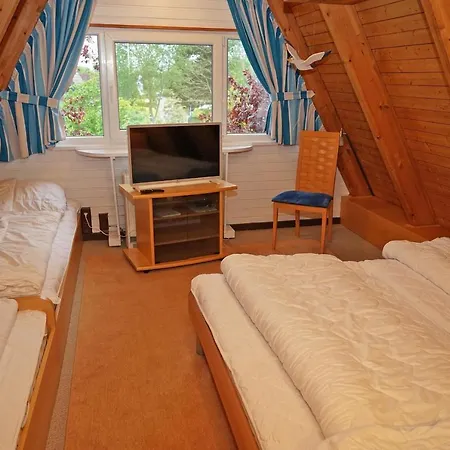 Holiday home Zeltdachhaus Fuer Ganze Familie *