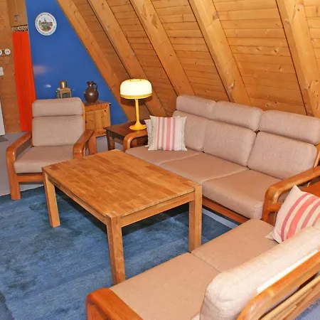 Zeltdachhaus Fuer Ganze Familie Feriehus